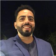 Profesor de educación física, con especialidad en entrenamiento deportivo